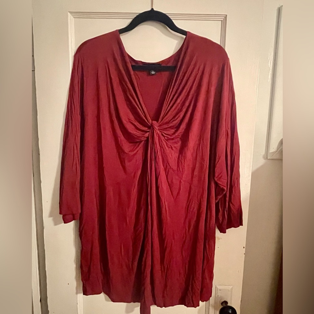 SALE 2/25, 3/30, 4/35!! Ellos V-neck, 3/4 sleeve, wine top, sz 3X (30/32W).
